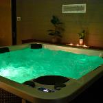 Hammam ou Sauna+Spa 1h de 2  4 personnes (prix par personne)